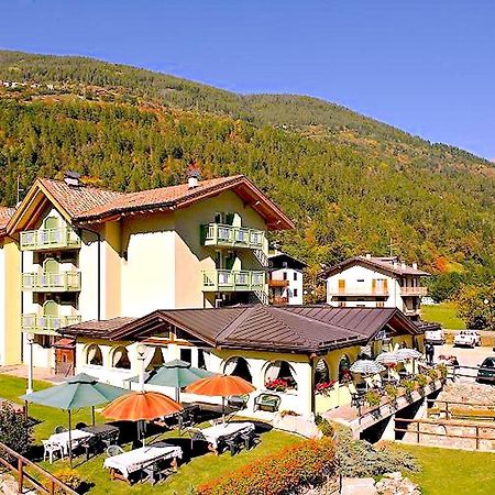 Hotel Monclassico Bagian luar foto